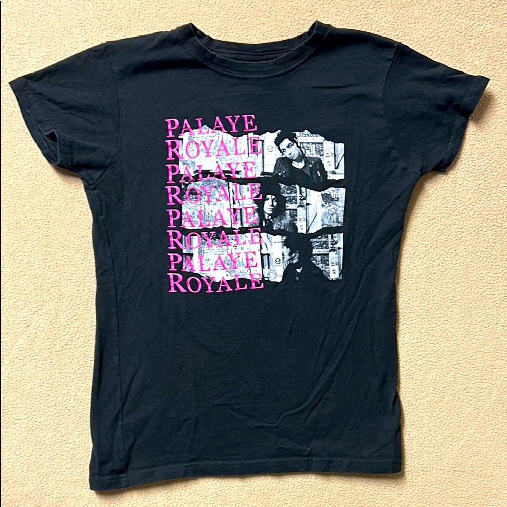 Palaye Royale Band Torn Photo T-Shirt Women’s Juniors Size Medium Short Sleeves